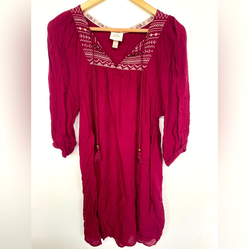 Burgundy embroidered dress from Knox Rose with tassels. Size Small.